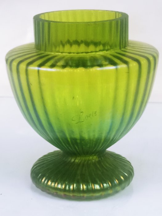 Loetz - 花瓶  - 玻璃