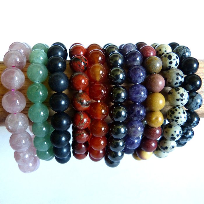 Beautiful collection of shungite, amethyst, rose quartz bracelets...- 340 g