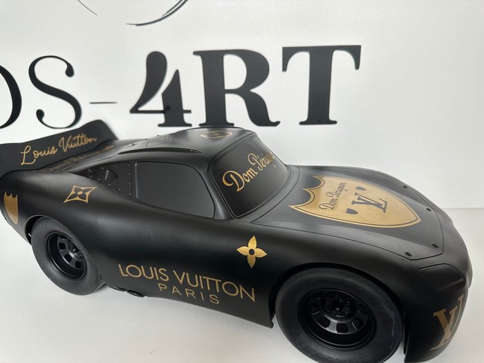DS4RT - Louis Vuitton X Dom Perignon auto