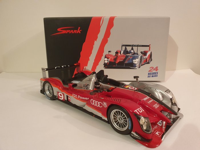 Spark 1:18 - Αγωνιστικό αυτοκίνητο μοντελισμού - Audi R15 TDI N°9 24Heures du Mans - Νικητής Le Mans 2010