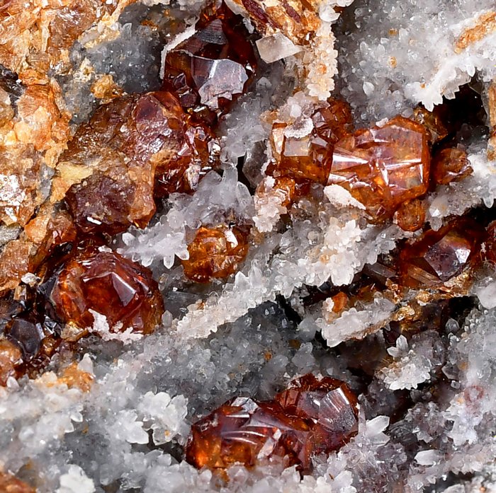 Υψηλής ποιότητας Σφαληρίτης ποιότητας gemmy από την Κινα - Ύψος: 13.2 cm - Πλάτος: 8.2 cm- 494 g