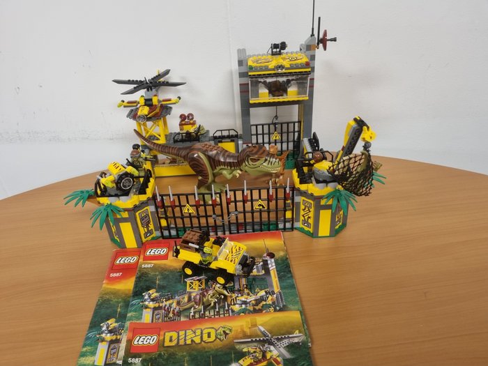 Lego - Dino - 5887 - Dino Defense HQ - 2010-2020