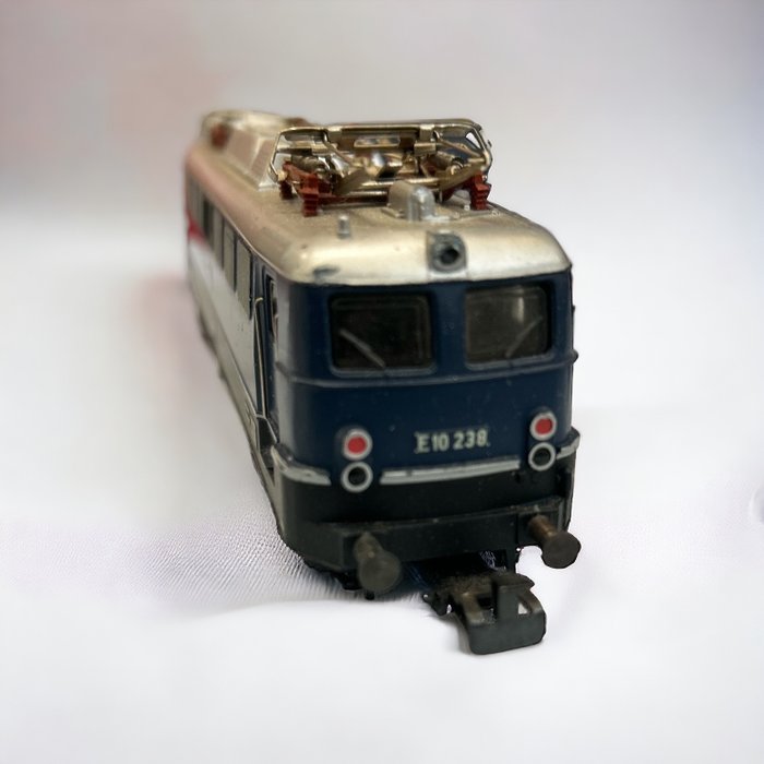 Märklin H0 - 3039 - Modelltog jernbanevogn (1) - BR E10 238 - DB