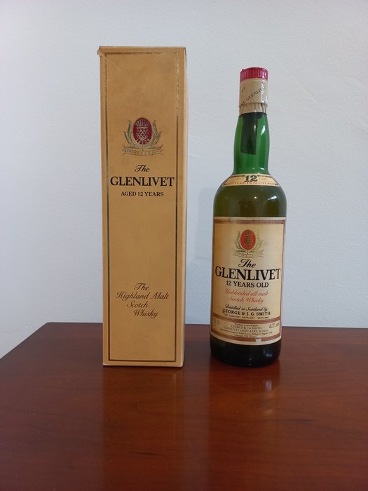 Glenlivet 12 years old - Unblended All Malt - Original bottling  - b. década de 1980 - 75cl