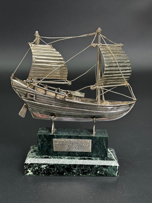 Statuetă - Barco de plata 915 - Argint