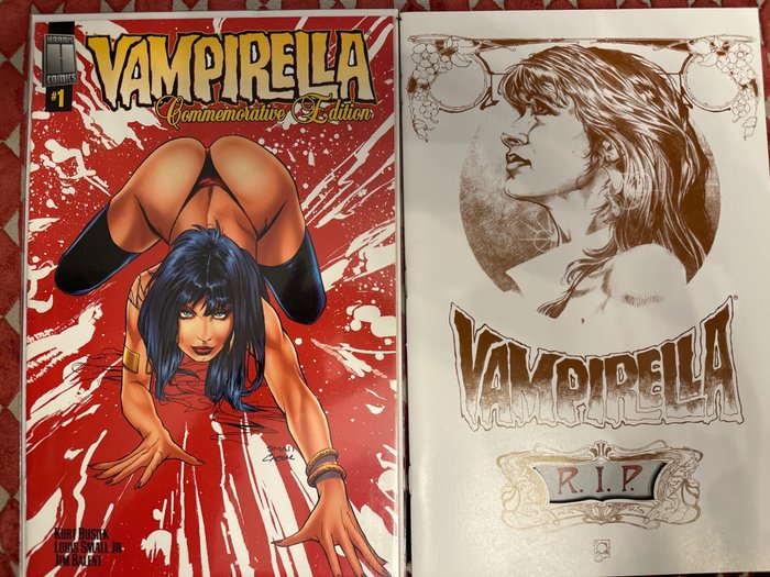 Vampirella - 2 very very rare commemoratives issues of Vampirella - 2 Comic