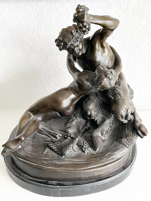 Nach Claude Michel Clodion (1738–1814) - 雕塑, Nymphe und Faun - 35 cm - 黄铜色