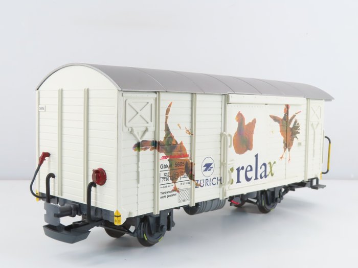 LGB G - 47810 - 模型貨運火車 (1) - 帶有 RELAX 印花的 2 軸封閉式貨車 - RhB