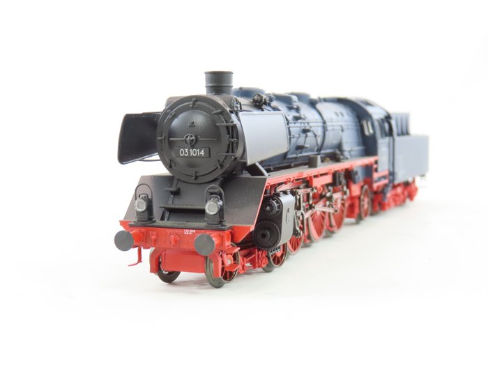 Märklin H0 - Uit set 37955 - Steam locomotive with tender (1) - BR 03 in steel blue version, full sound MFX - DB