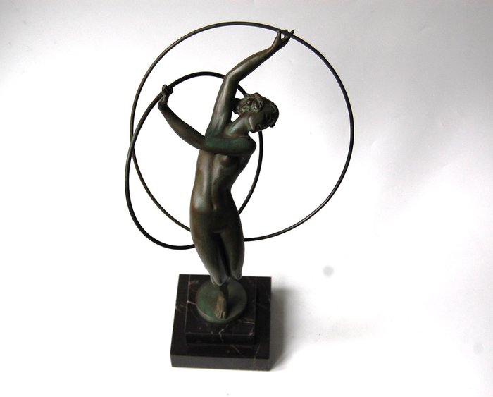 Max le Verrier - Fayral - Sculptură, 'Illusion" - 32 cm - Metal patinat si marmura - 1930