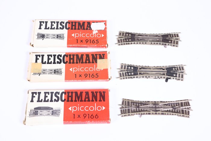Fleischmann N - 91765/9166 - Modelltogspor (3) - Tre engelske korsbytter Piccolo