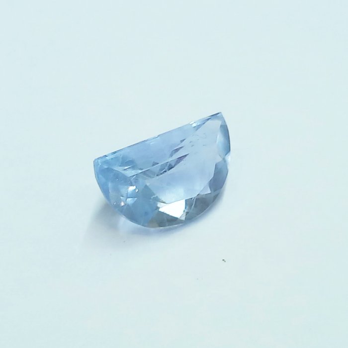 Inget Reservpris, blått Fluorit - 5.96 ct
