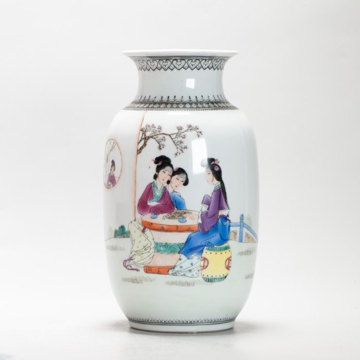 1970's Chinese porcelain ProC Vases Ladies - Théière - Porcelaine