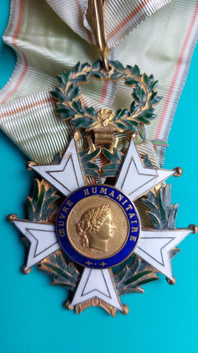 Ranska - Mitali - Medal Oevre Humanitaire Commander