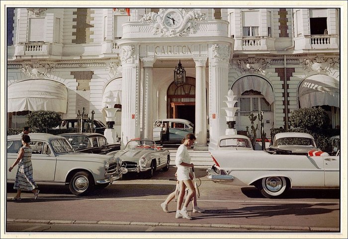 Slim Aarons - The entrance of the Carlton Hotel,  Cannes, France, 1958  (Detail)