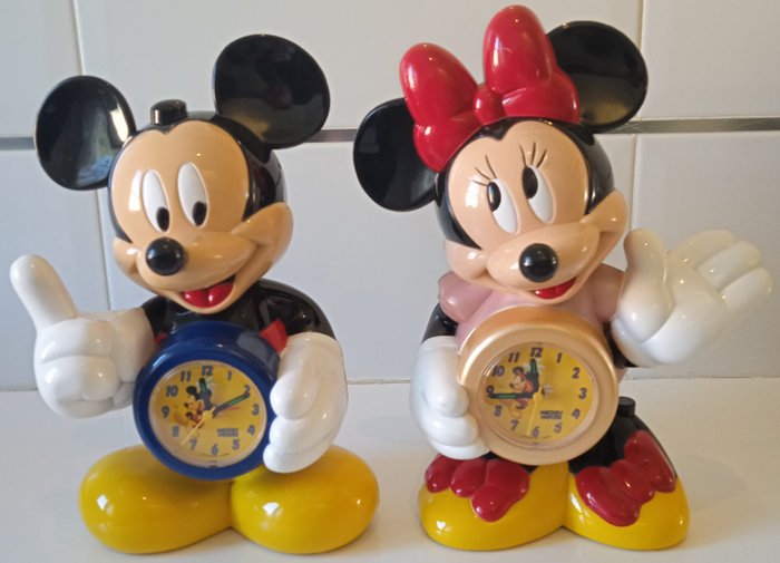 Mickey Mouse, Minnie Mouse - 2 Watch