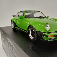 Minichamps 1:12 – Modelauto – Porsche 911 (930) Turbo – 1977