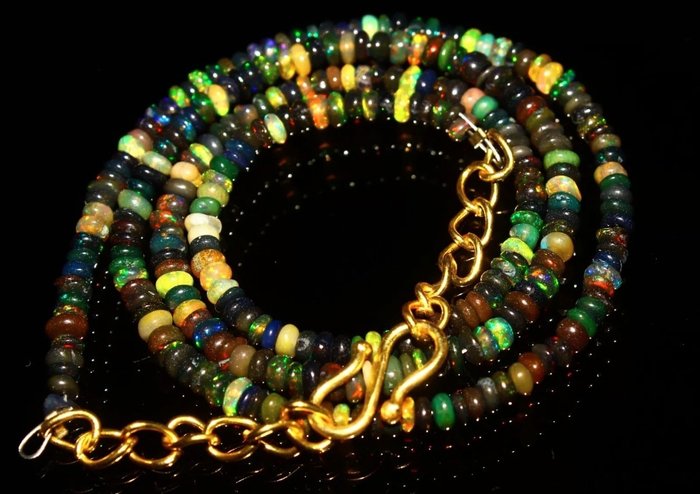 Senza prezzo di riserva: collana con opale di fuoco etiope da 30,54 carati . - Altezza: 3.5 mm - Larghezza: 4 mm- 6.11 g - (1)
