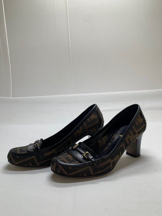 Fendi - Heeled shoes - Size: Shoes / EU 37.5