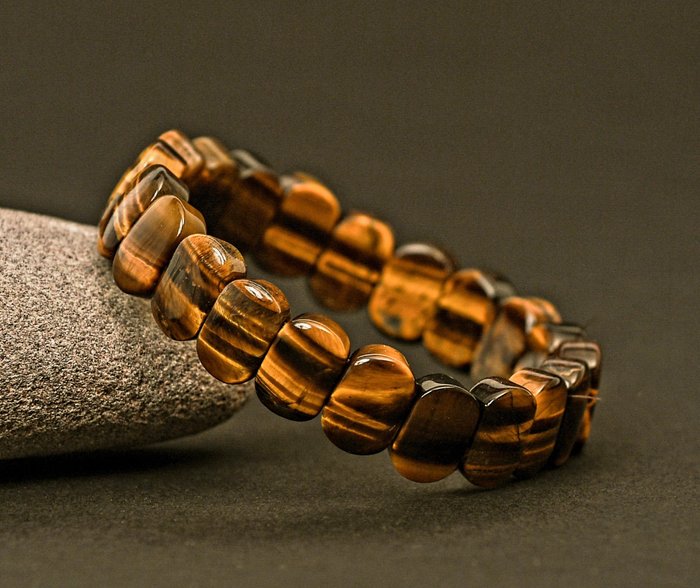 Eye of tiger. Superb high quality bracelet Untreated natural stone. - Height: 1.5 cm - Width: 0.3 cm- 30 g - (1)