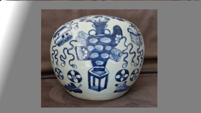 Vaas - Porselein, grote celadonvaas - China - Qing Dynastie (1644-1911)  (Zonder Minimumprijs)