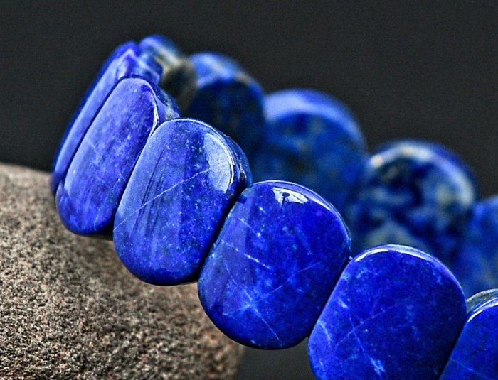 Royal Lapis lazuli with pyrite. Untreated natural stone. Very good quality bracelet. - Height: 2 cm - Width: 0.5 cm- 50 g - (1)
