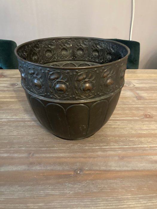 Coen Kurz & Co , Tiel - 罐 - 古董手工青銅壺 - 銅（鍍金/銀質/生綠銹/冷漆）