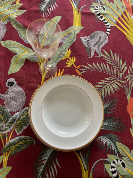 Elegante Tischdecke mit tropischem Chic-Dekor mit Papageien und Dschungeltieren - Tischtuch  - 2.4 m - 1.4 m