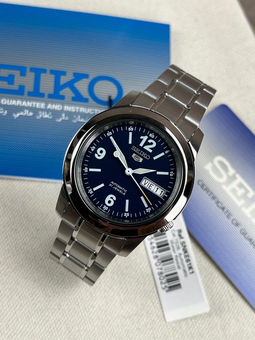 Seiko 5 - Automatic Day/Date - Ingen mindstepris - SNKE61K1 - Mænd - 2011-nu