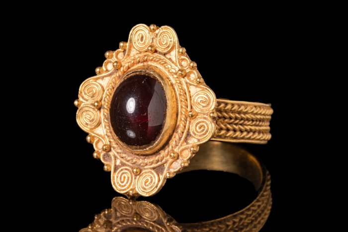 Βυζαντινή Χρυσό δαχτυλίδι με μεγάλο Cabochon - Όμορφο!