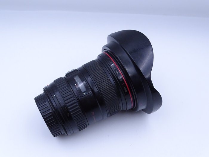 Canon EF 17-40mm F1:4 Zoom-objektiivi