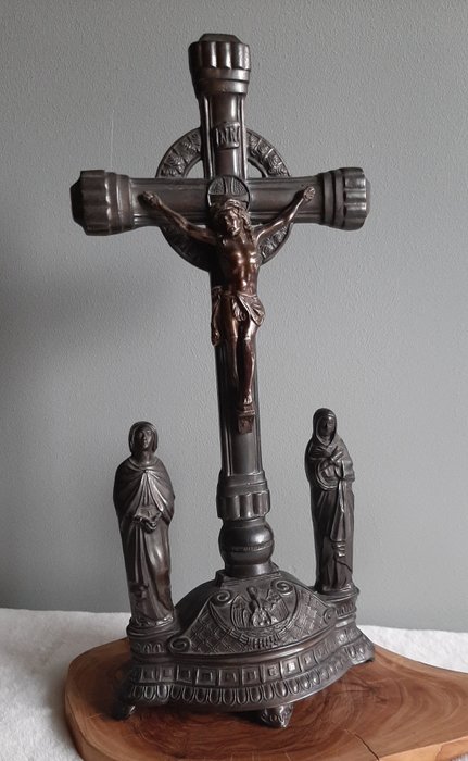 古董 (十字架状)耶稣受难像 - 黄铜 - 1850-1900 