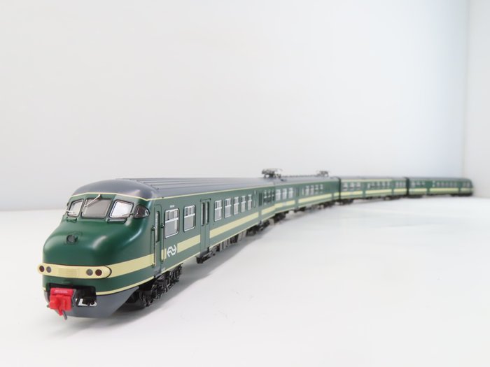 Roco H0轨 - 63166 - 火车单元 (1) - 4 件套 Mat '64 'Plan T'，全声音 - NS