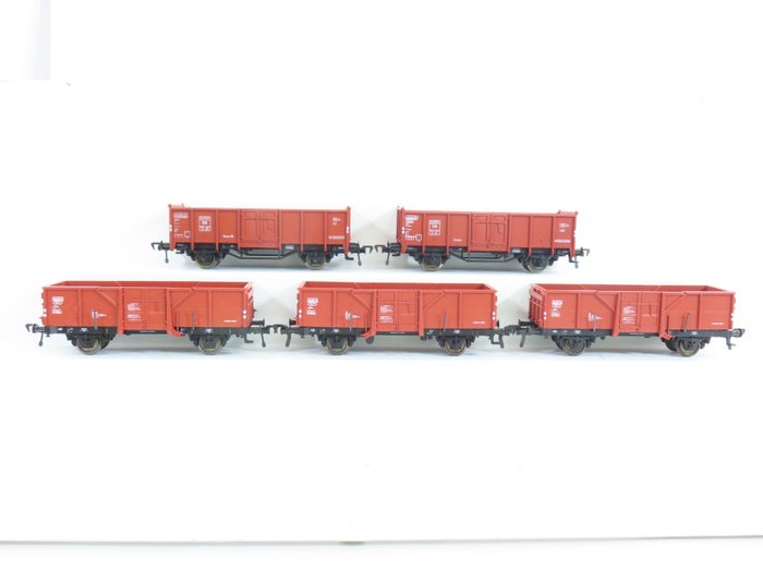 Fleischmann H0 - 5502/5205 - Τρένο μοντελισμού μεταφοράς εμπορευμάτων (5) - 2 διαξονικά ανοιχτά φορτηγά και 3 αυτοεκφορτωτές - DB