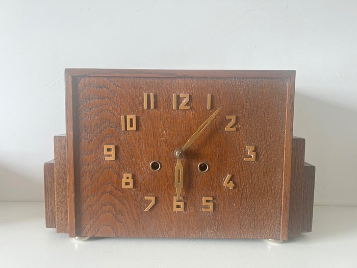 Mantel clock - Art Deco - Wood - 1910-1920