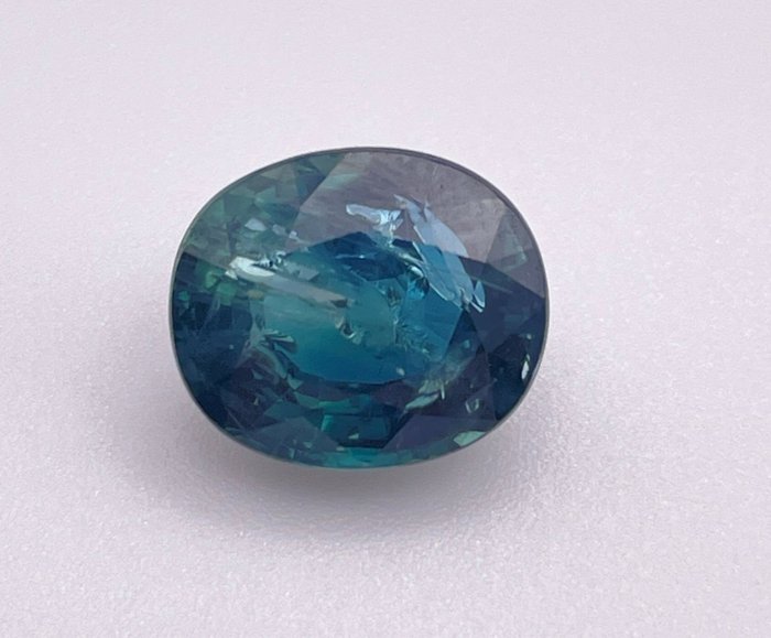 Greenish Blue Sapphire - 5.20 ct