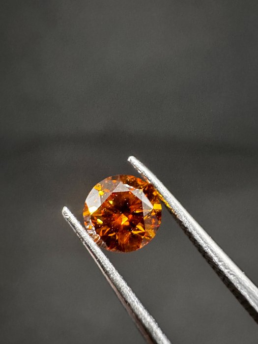 1 pcs 鑽石 - 0.50 ct - 圓形, 明亮型 - 艷深啡黃橙色 - SI2