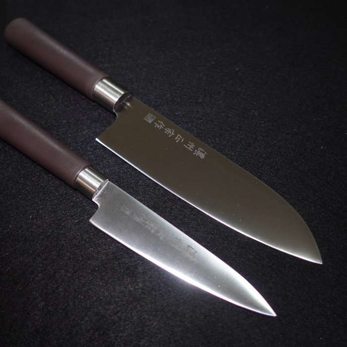 Noshu Masamune 濃州正宗 - Cuțit bucătărie - Santoku 三得 (cuțit multifuncțional) și cuțit de toaletă -  Cuțit de bucătărie japonez - Lama din otel inoxidabil - Japonia
