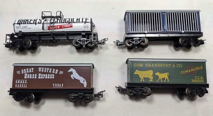 Märklin H0 - aus Set 82772/4864 - Modellbahn-Güterwagen (4) - 4 vierachsige Güterwagen
