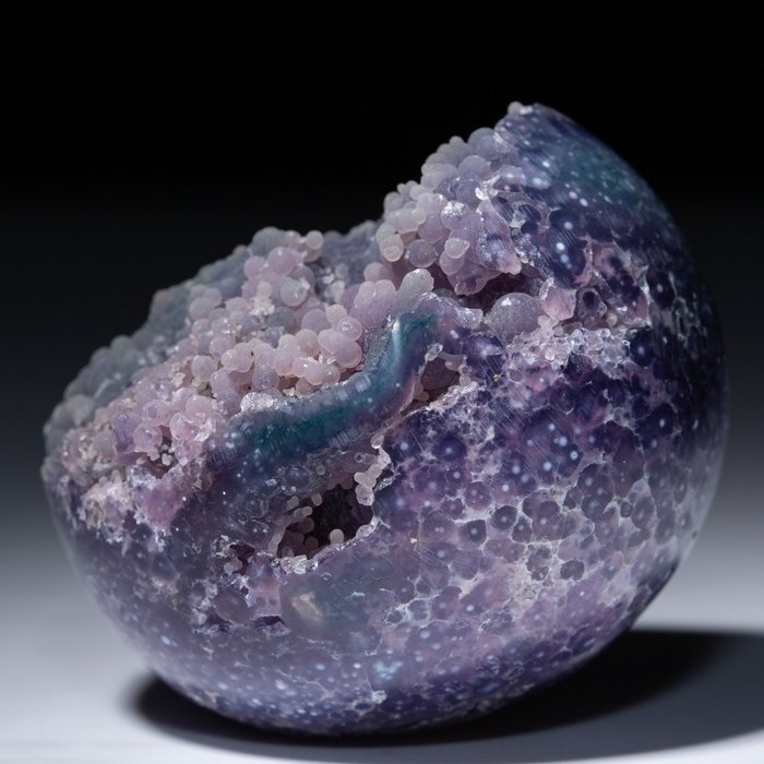 “葡萄阿加塔”球体系列 紫色白玉髓球体 - 高度: 57 mm - 宽度: 57 mm- 191 g