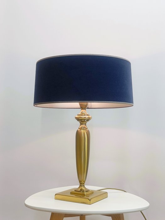 Herda - Bordslampa - Kolumn bordslampa från 1970-talet - Mässing