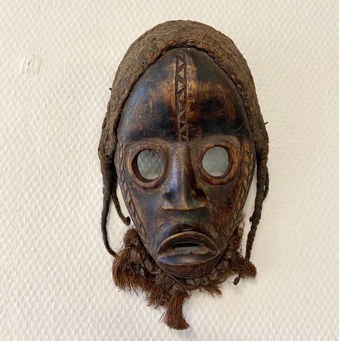 Mask - Elfenbenskusten  (Utan reservationspris)