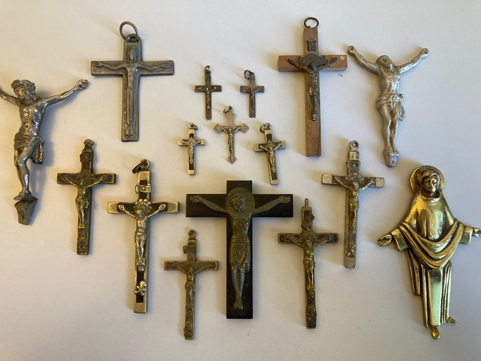 十字架 (16) - 拿破崙三世 - 木, 銀盤, 錫, 青銅色 - 1800-1850