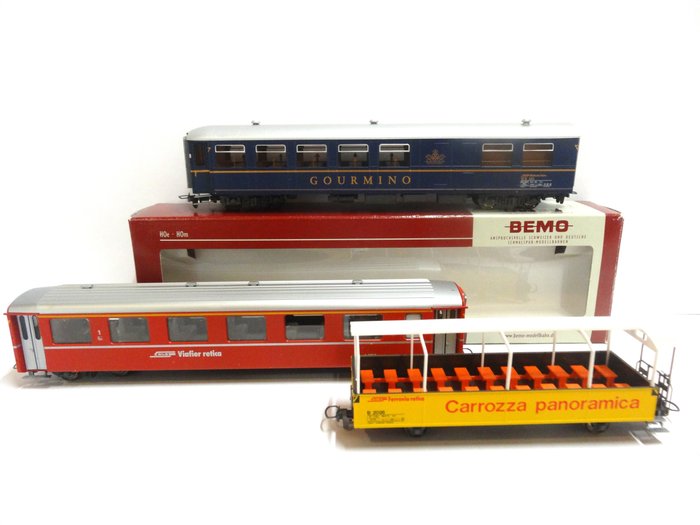 Bemo H0m轨 - 3280-116/3273-131 - 模型火车客运车厢 (3) - 3 节车厢，“Gourmino”，Aussichtswagen 和 Einheitswagen - RhB