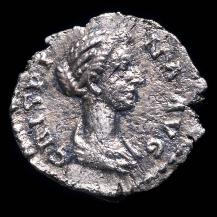 Empire romain. Crispine (Augusta, 178-182 apr. J.-C.). Denarius Roma - DIS GENITALIBVS  (Sans Prix de Réserve)