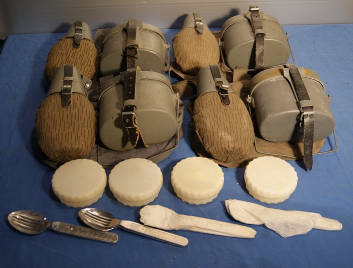 德国 - 4 件套德国面包袋，配有食品罐、饮料瓶、餐具和黄油盒。 - 军事装备