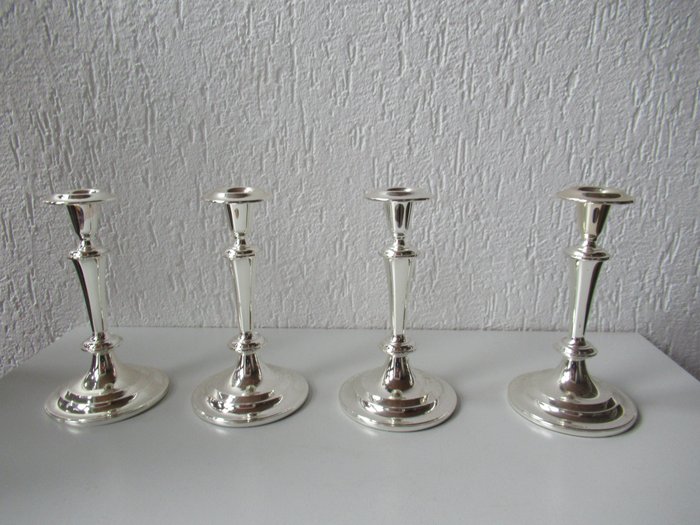Candleholder 4 Silver-plated table candlesticks - (4) - silver plated