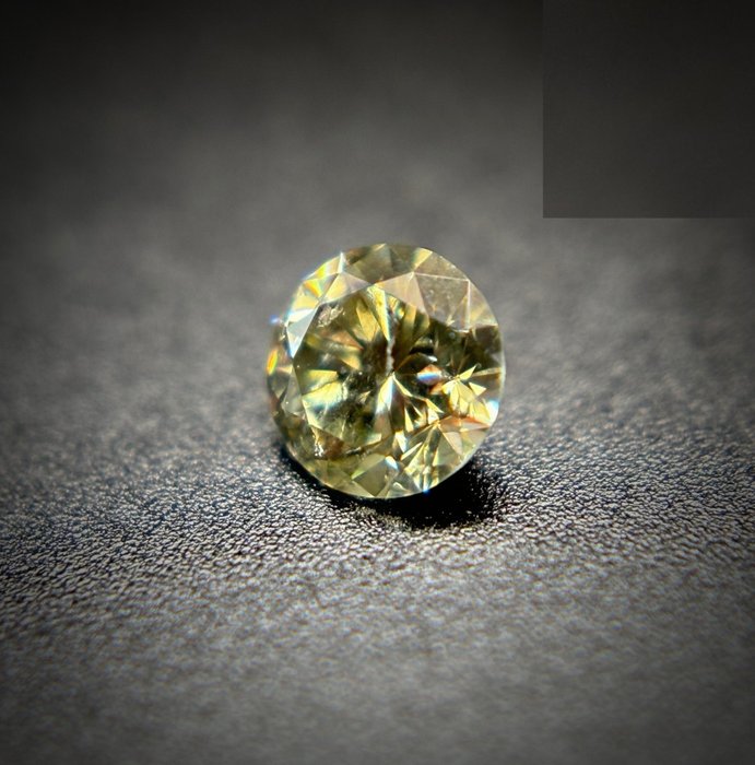 1 pcs Diament - 0.09 ct - brylantowy - CHAMELEON - fantazyjny jasny szaro-zielono-żółty - Nie dotyczy