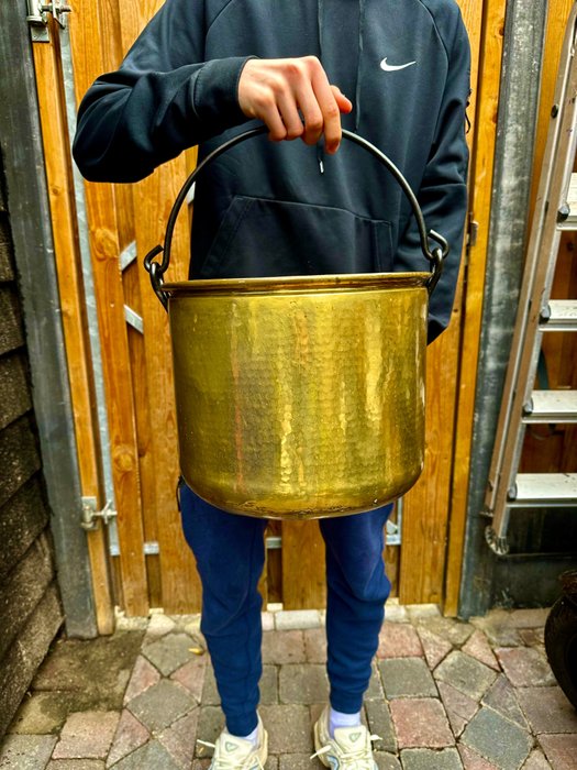 桶 -  中型水桶/花盆（Ø31公分/1.45公斤） - 黃銅