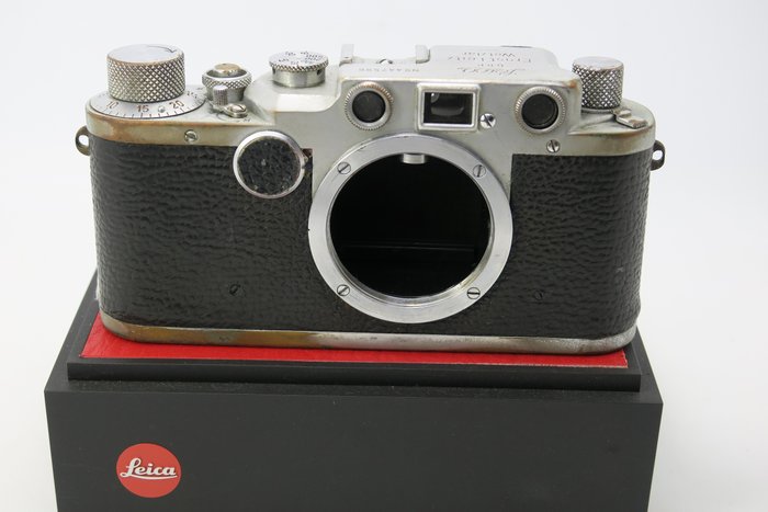 Leica II C camera body Egylencsés reflex fényképezőgép (SLR)
